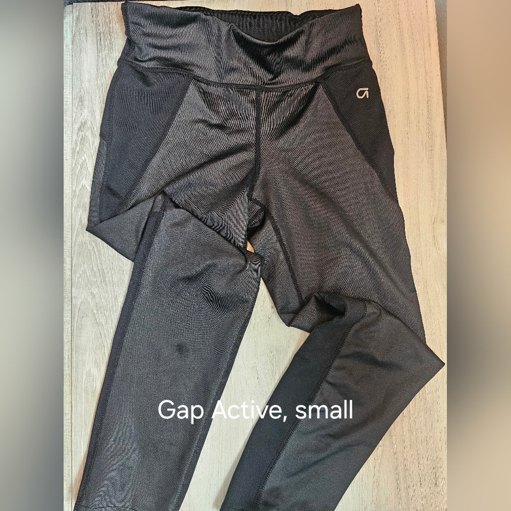 Gap Active leggings youth small